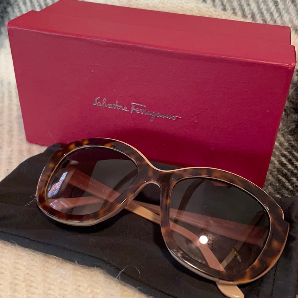 Ferragamo Sunglasses w/ Original Box, Ribbon & Bag